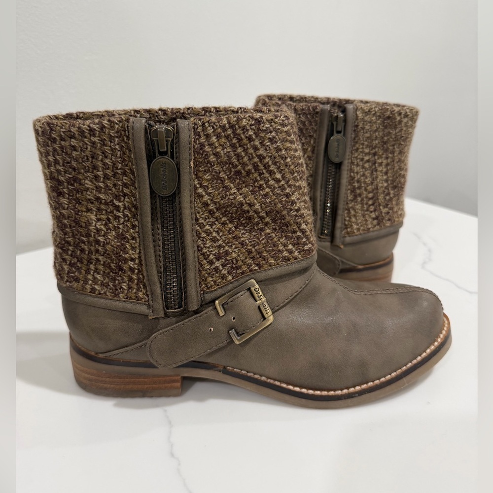 Dr. Scholl's Size 6M Taupe Ankle Boots with Knit Cuff